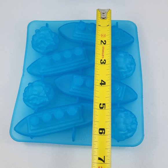 Silicone Ice Cube Mold Gin And Titonic Silicone Read - Picture 7 of 7
